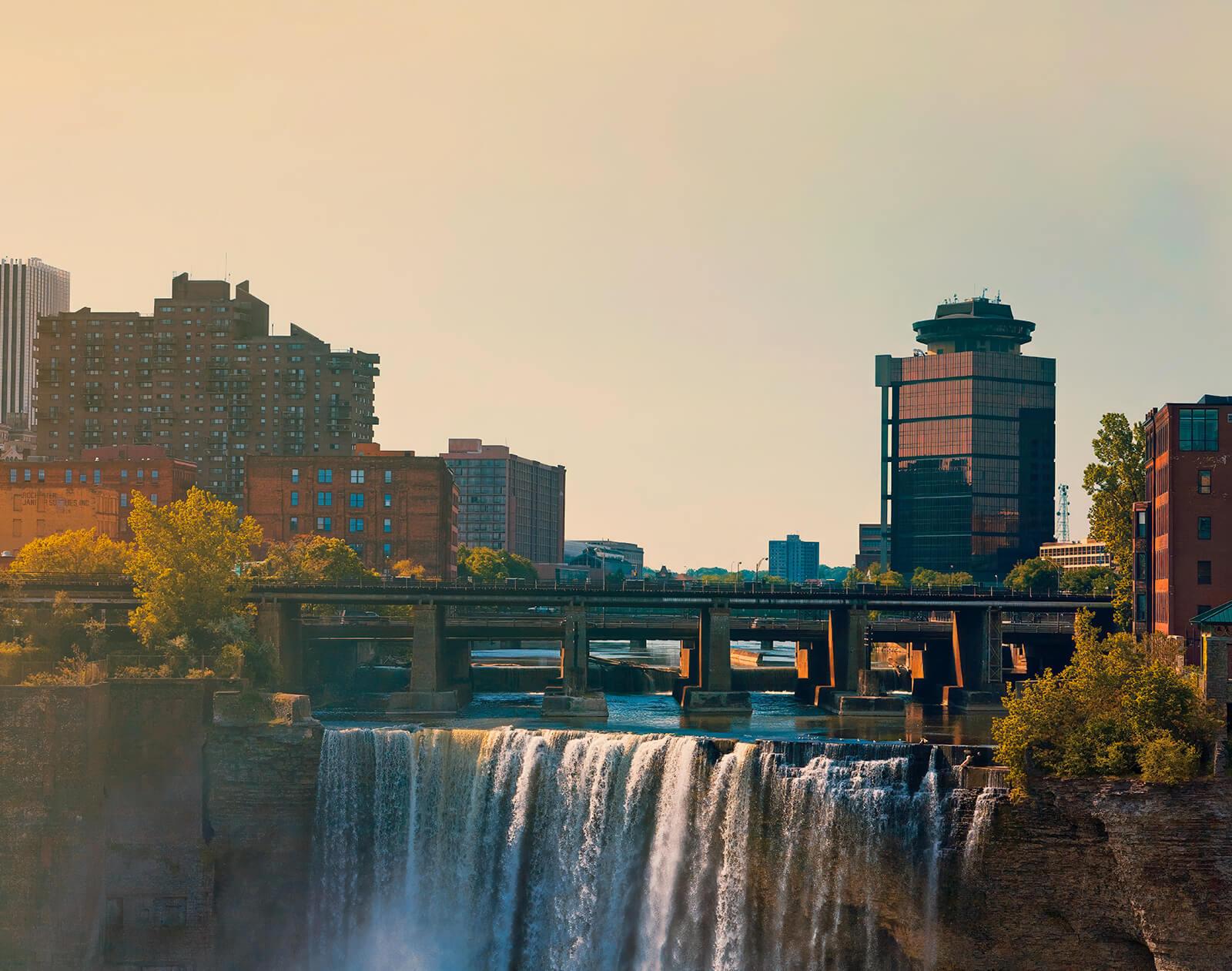 Your Alternative text